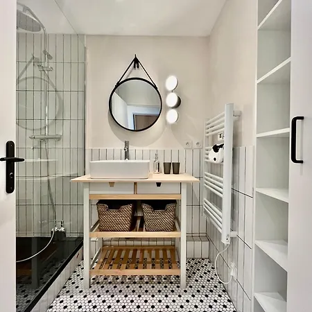 Chez Az-t3-grange Blanche-proche Metro Appartement